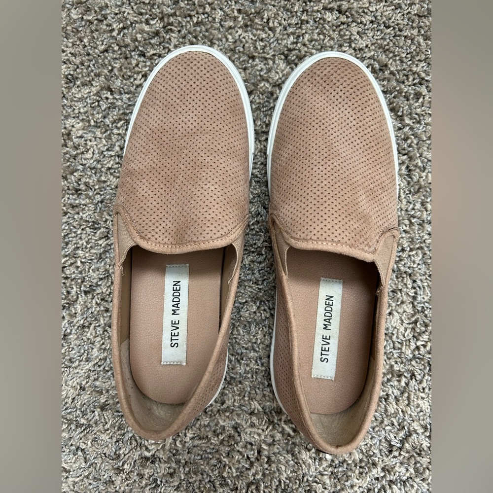 Steve Madden Tan Slip-On Sneakers